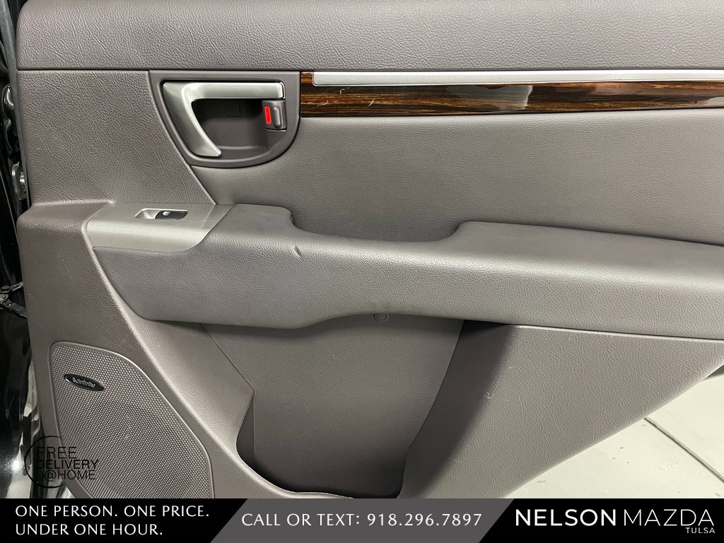 Used 2012 Hyundai Santa Fe Limited w/ Navigation Pkg 4 image 42