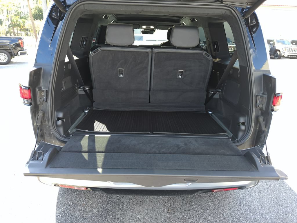 Used 2024 Rivian R1S Adventure Dual AWD/4WD image 29