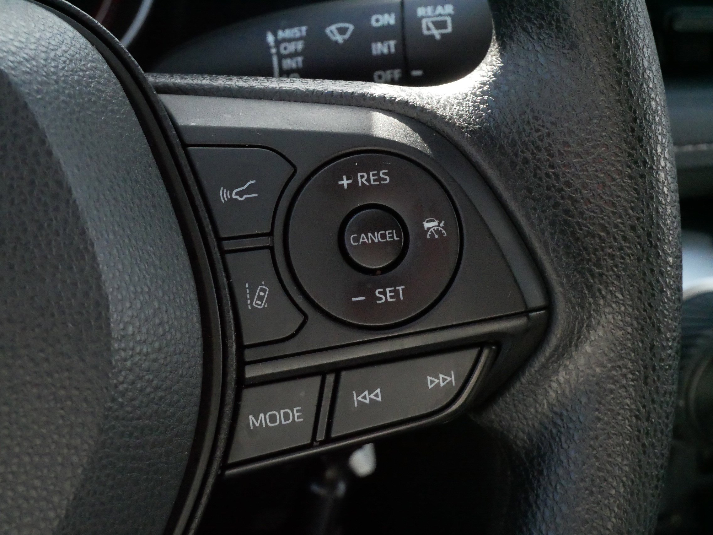 Certified 2023 Toyota RAV4 LE image 27