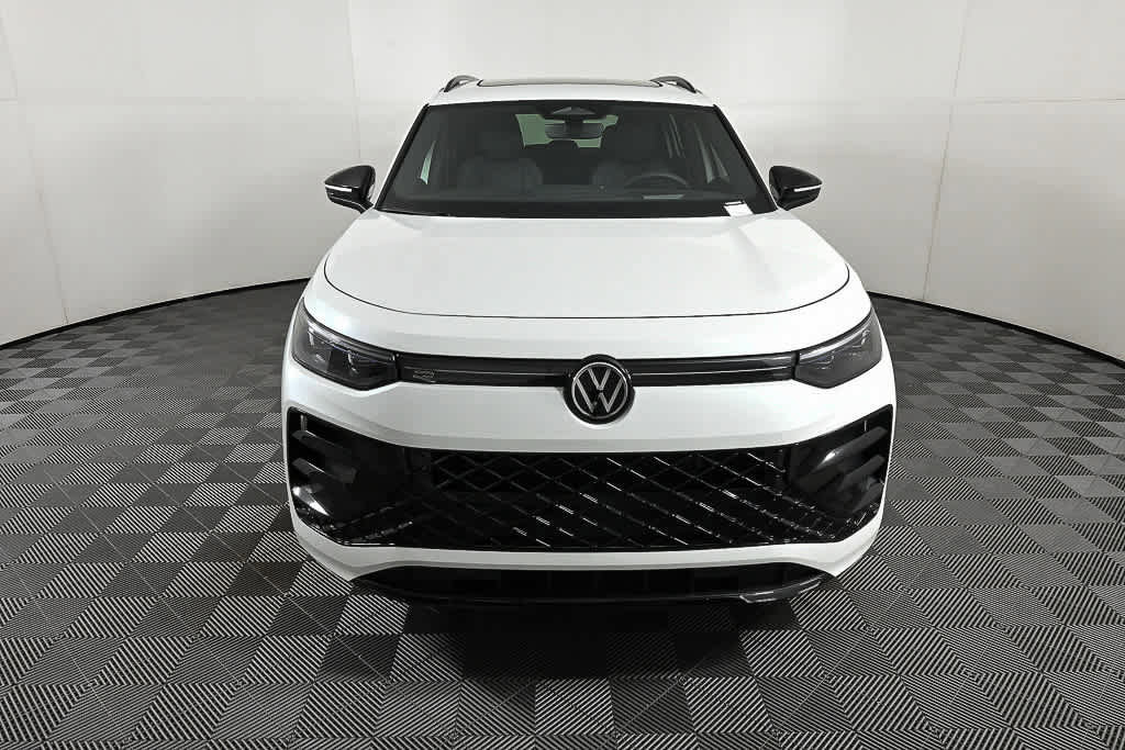 New 2026 Volkswagen Tiguan SE R-Line FWD image 34