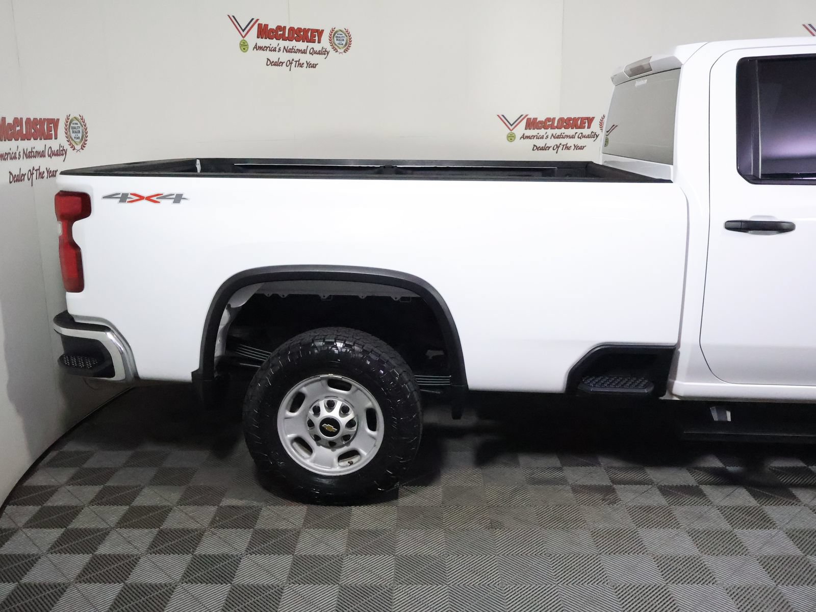 Used 2024 Chevrolet Silverado 2500 W/T AWD/4WD image 4