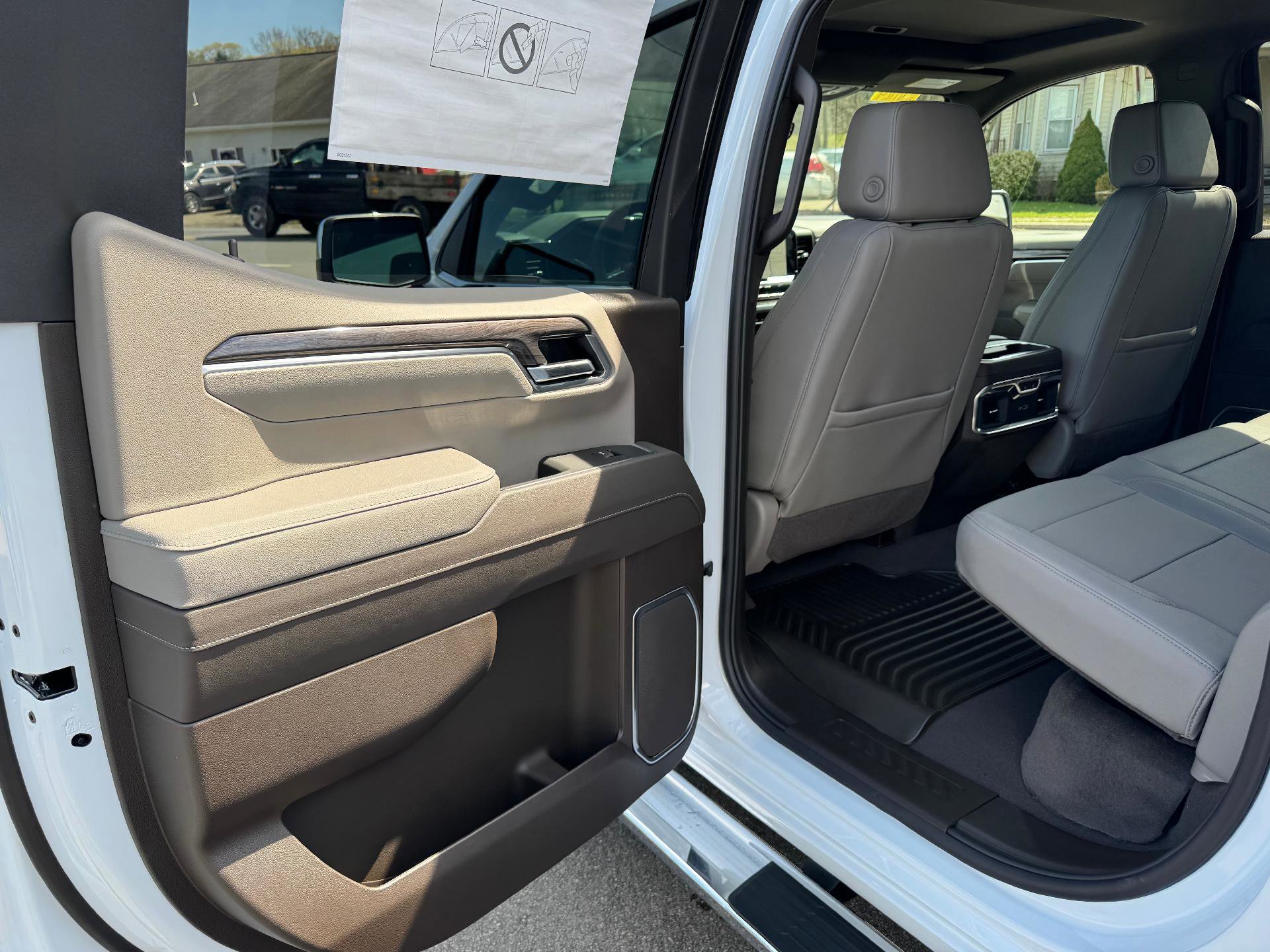 New 2026 Chevrolet Silverado 1500 LTZ w/ LTZ Premium Package AWD/4WD image 46