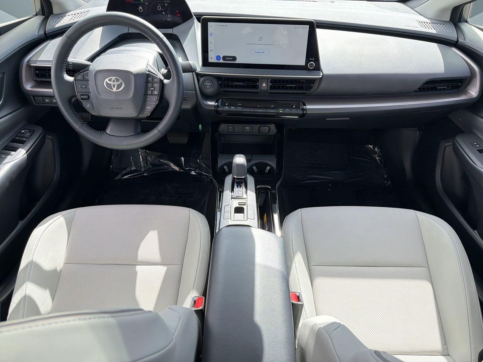 Used 2025 Toyota Prius XLE image 17