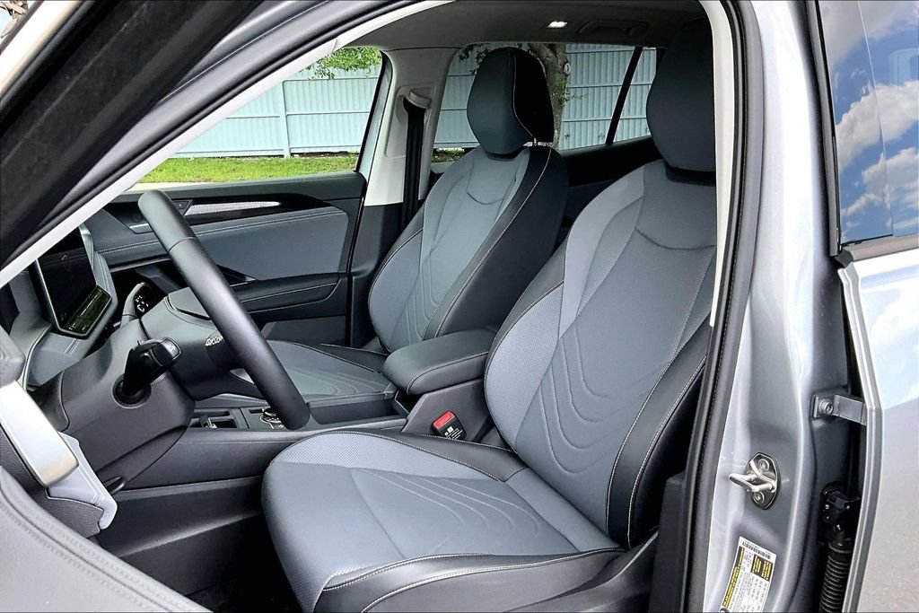 Certified 2026 Volkswagen Tiguan SE w/ Panoramic Sunroof Package FWD image 21