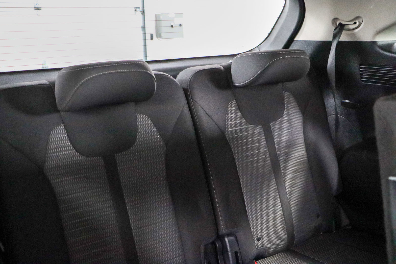 Used 2021 Kia Sorento LX image 29