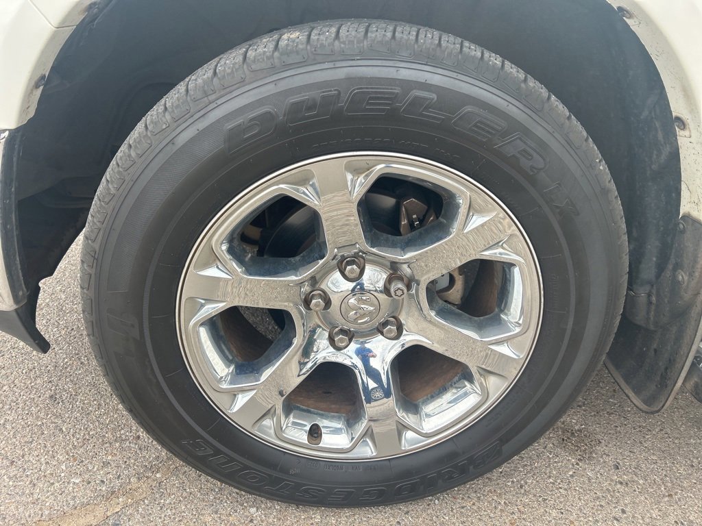 Used 2016 RAM 1500 Laramie w/ Convenience Group image 3