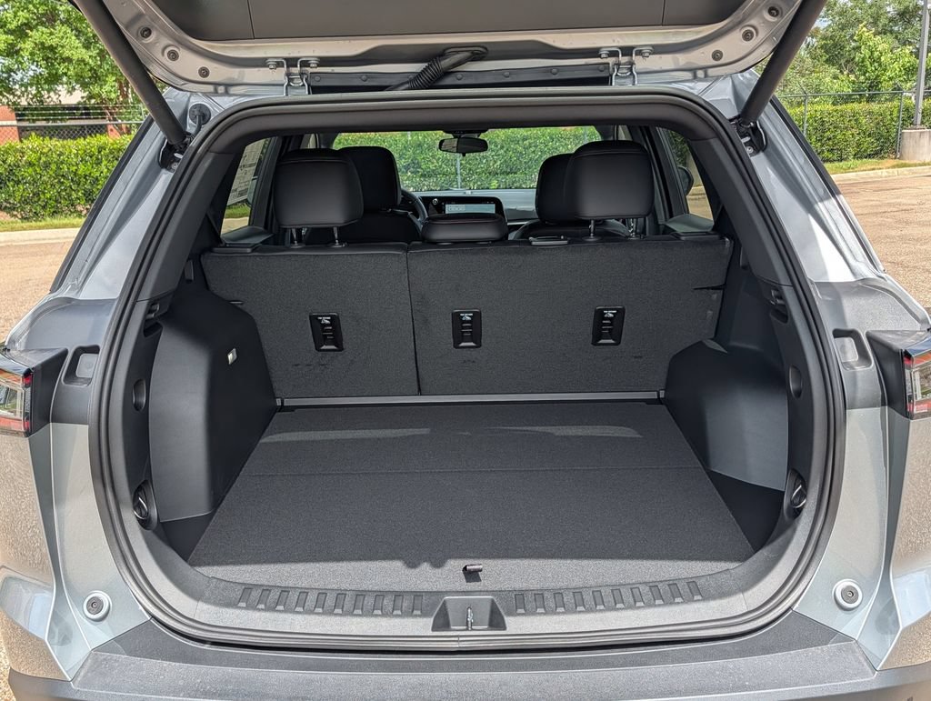 New 2027 Chevrolet Equinox RS w/ Convenience Package III FWD image 30