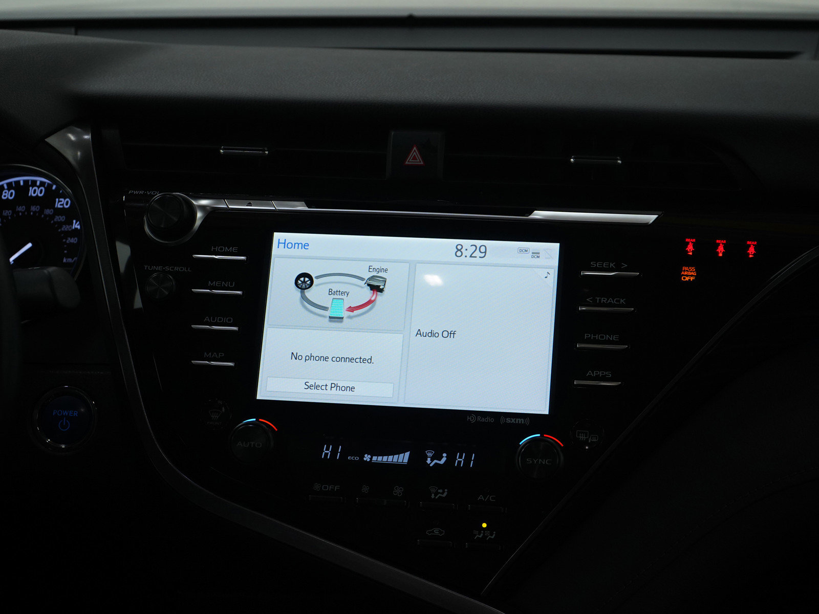 Used 2020 Toyota Camry XLE image 15