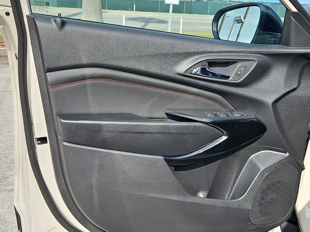 New 2026 Chevrolet Trax RS w/ Driver Confidence Package FWD image 16