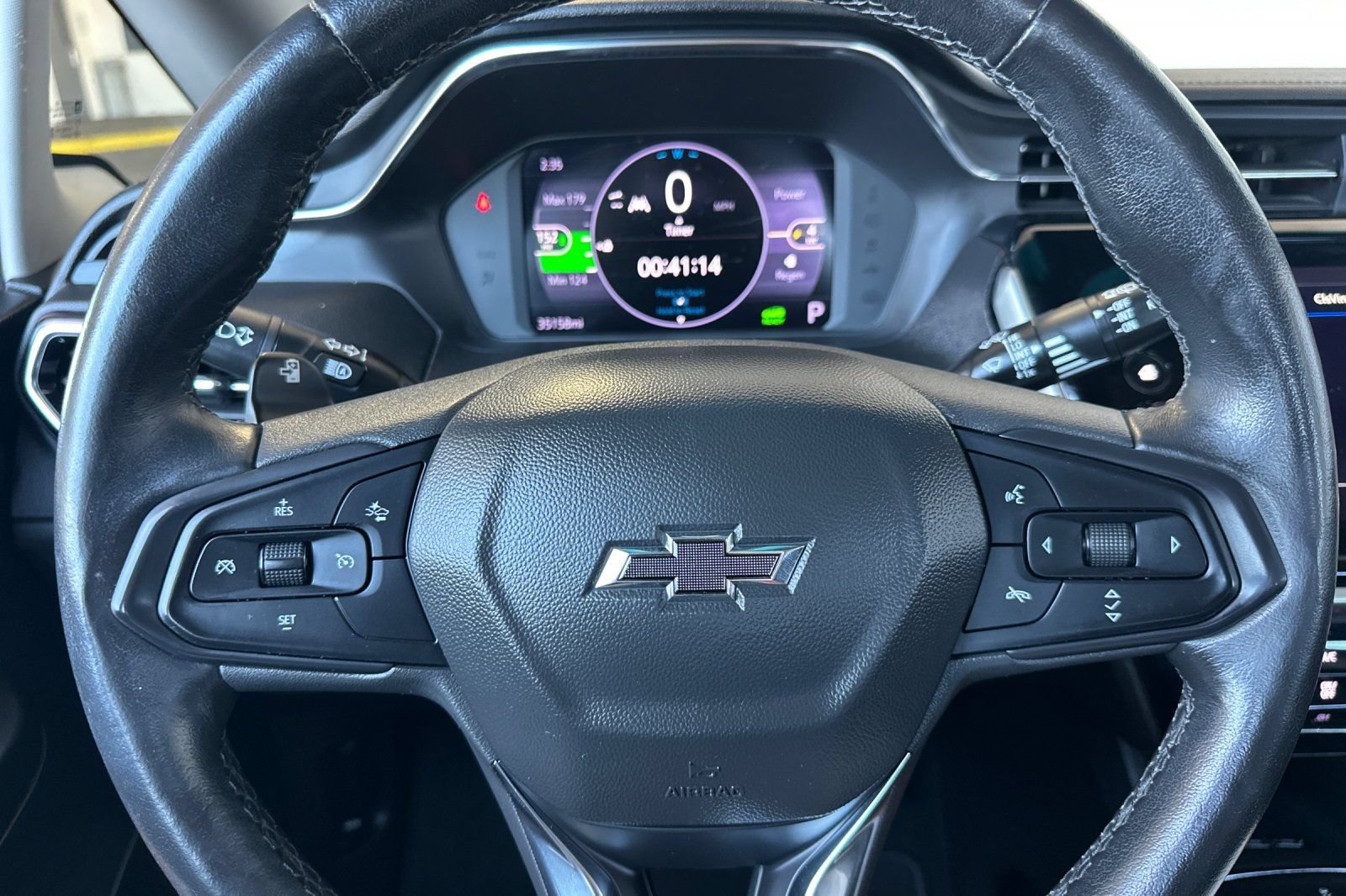 Used 2023 Chevrolet Bolt LT w/ Infotainment Package FWD image 23