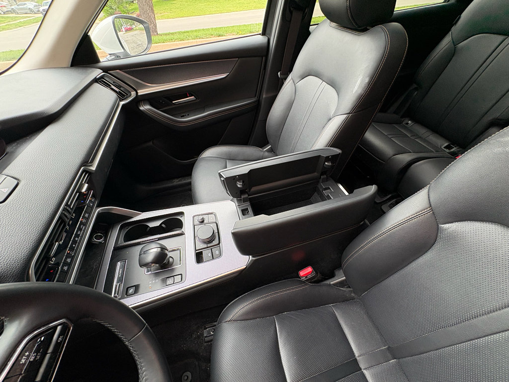 Used 2024 MAZDA CX-90 Plug-In Hybrid w/ Preferred AWD/4WD image 35