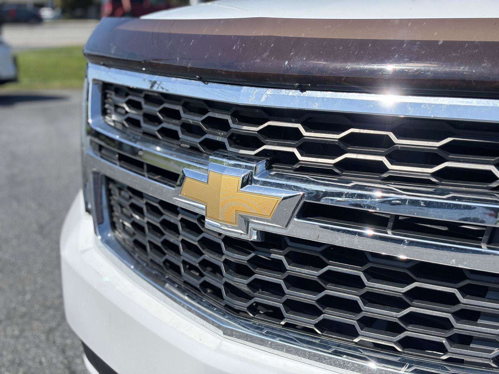 Used 2020 Chevrolet Suburban LT AWD/4WD image 2