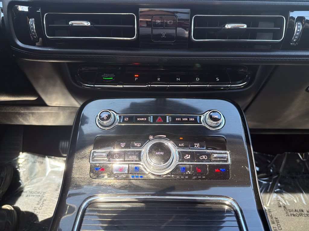 Certified 2022 Lincoln Nautilus Reserve AWD/4WD image 28