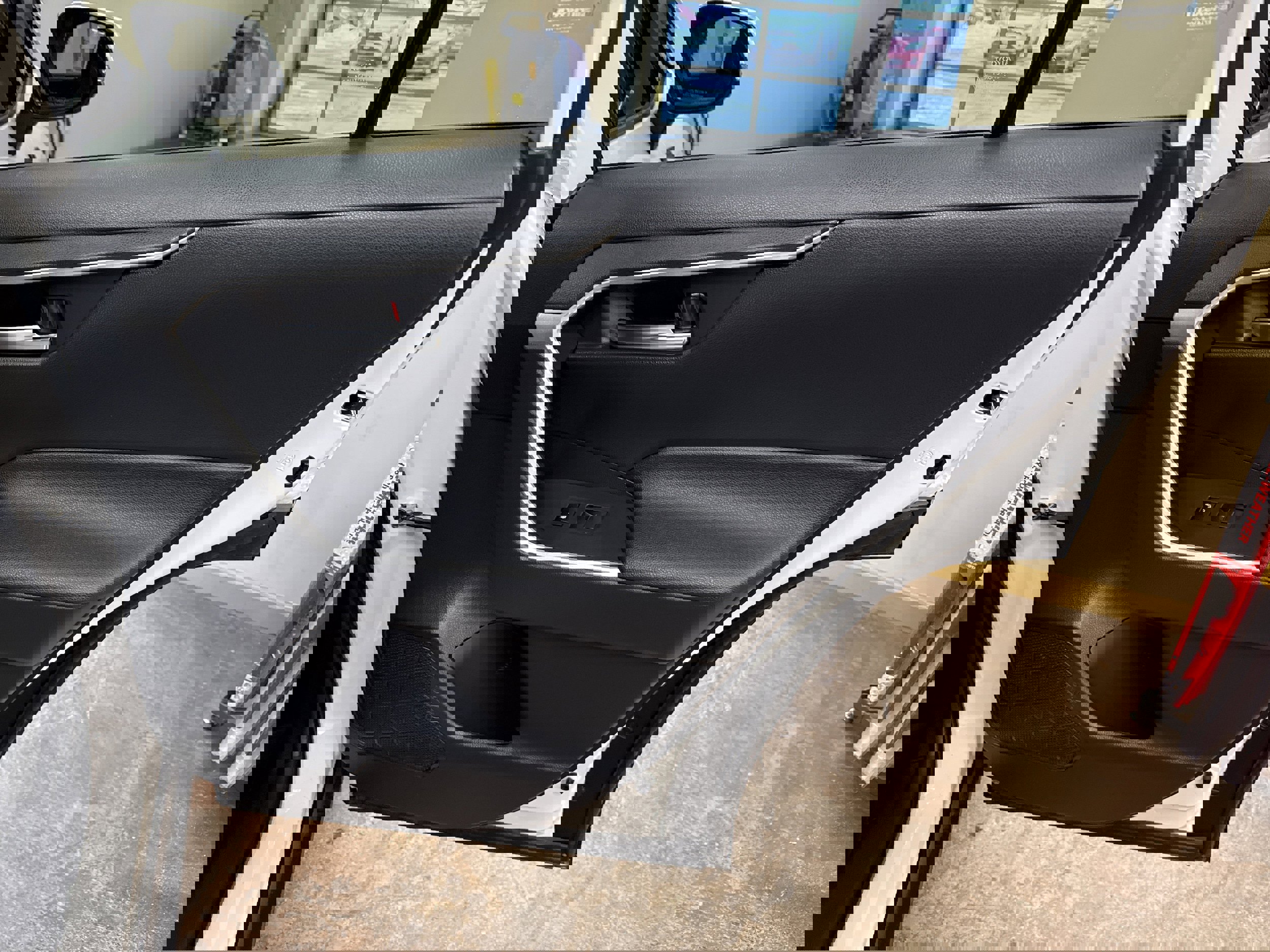 Used 2023 Toyota RAV4 SE w/ Weather & Moonroof Package image 19