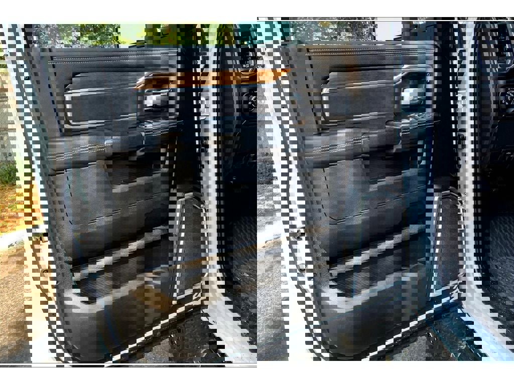 Used 2023 RAM 3500 Laramie image 23