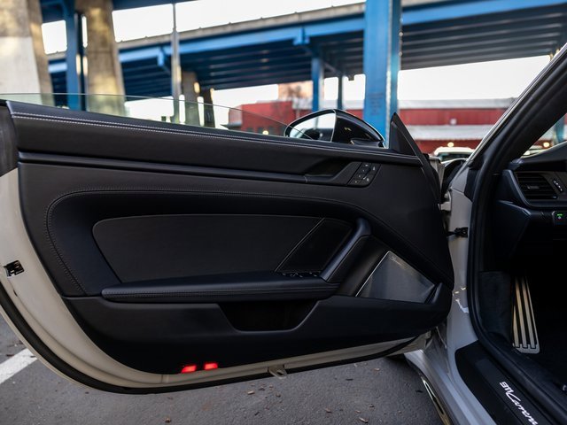 Certified 2025 Porsche 911 Carrera 4 GTS image 29