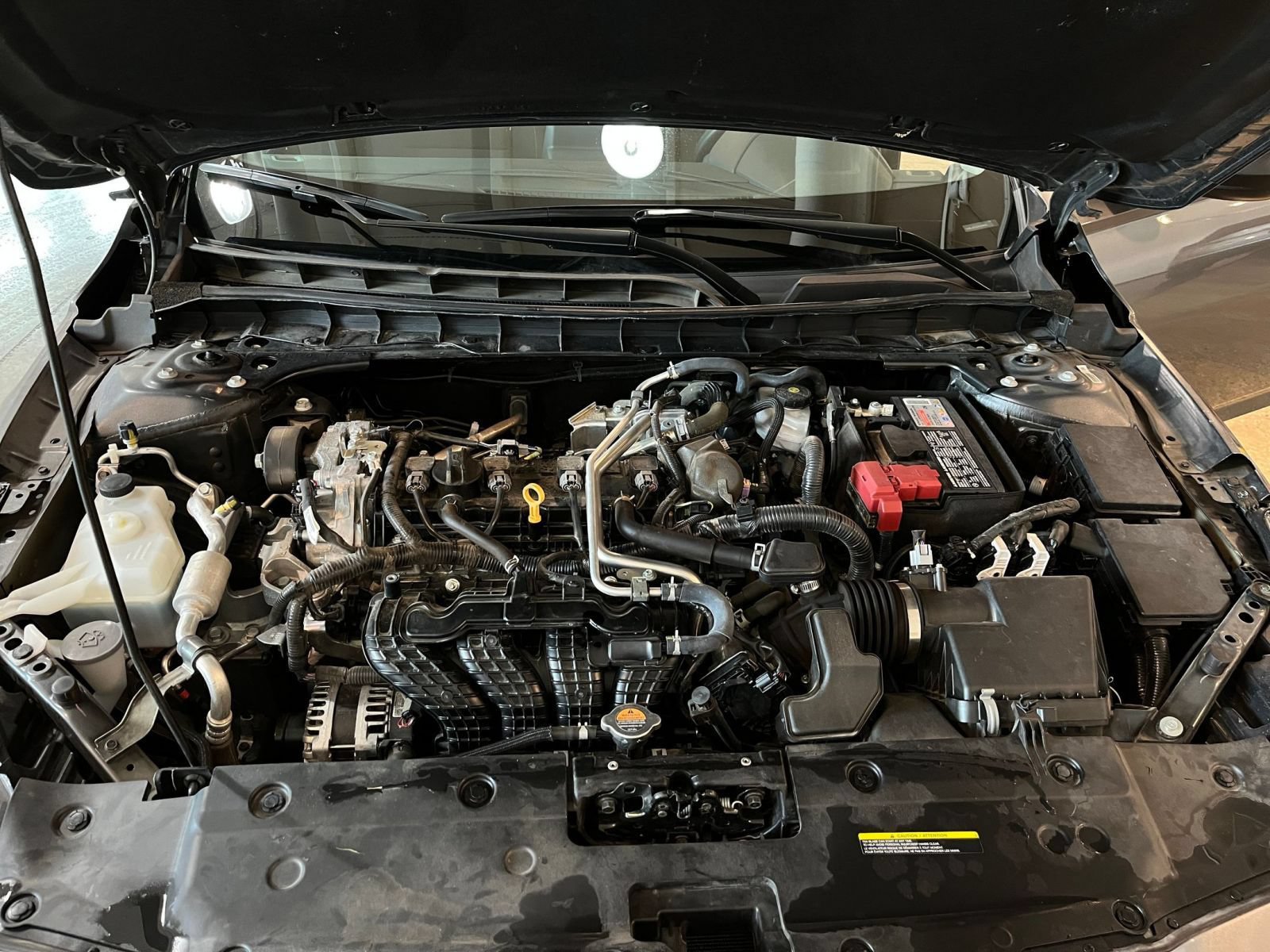 Used 2025 Nissan Altima 2.5 SV FWD image 31