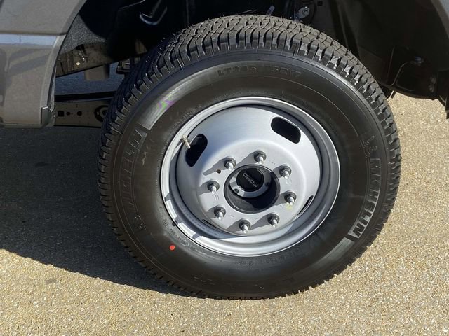 New 2026 Ford F350 XLT w/ XLT Premium Package image 7