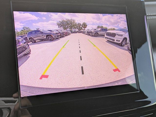 New 2025 Jeep Grand Cherokee Altitude image 19
