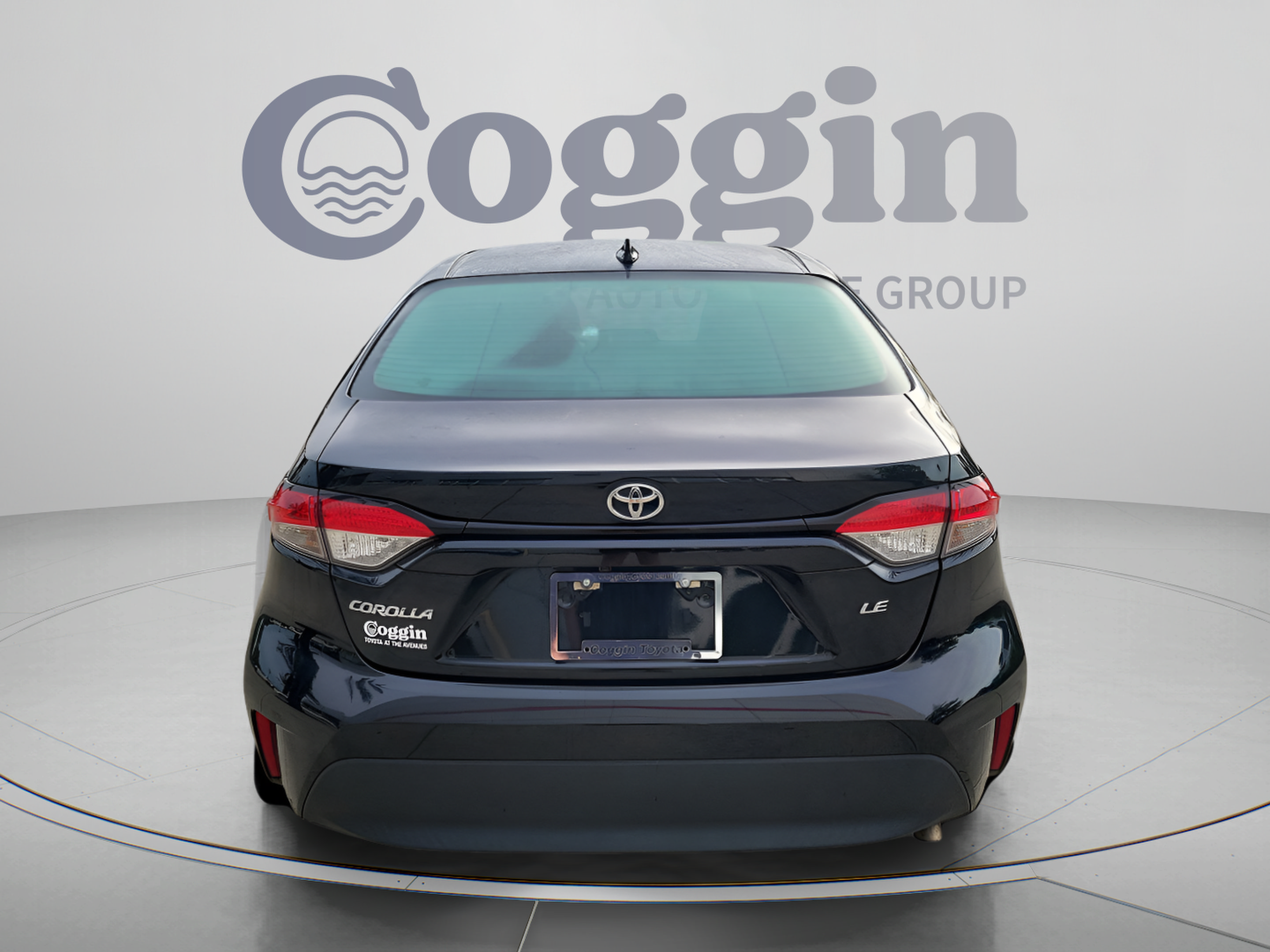 Used 2024 Toyota Corolla LE FWD image 4