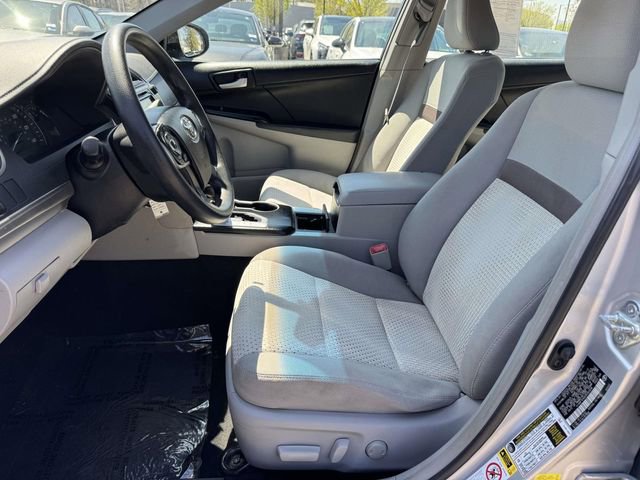 Used 2012 Toyota Camry LE image 13