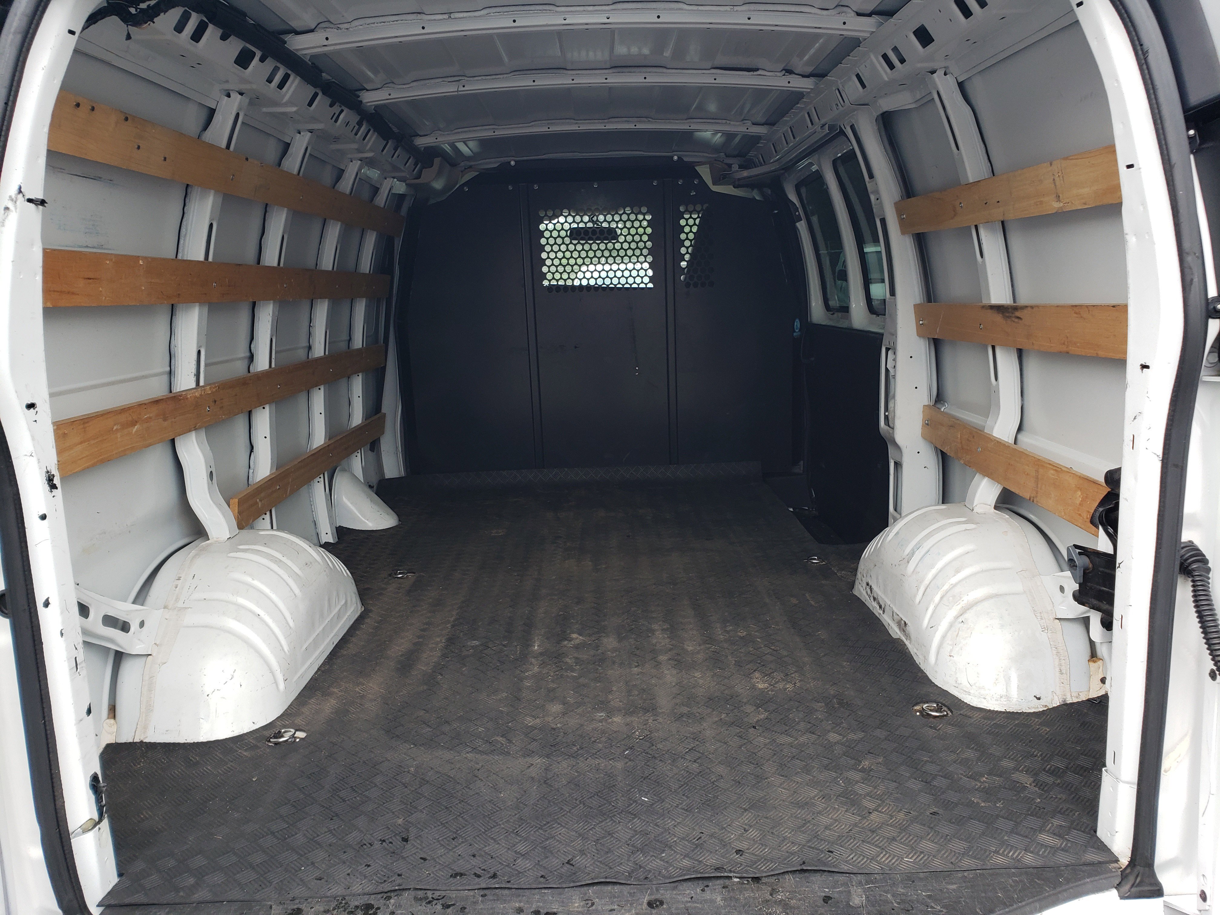 Used 2021 Chevrolet Express 2500 w/ Driver Convenience Package image 12