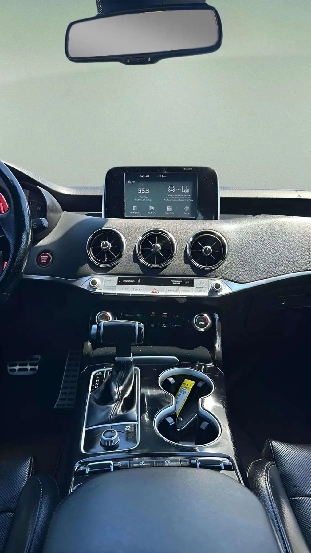 Used 2020 Kia Stinger GT-Line image 29