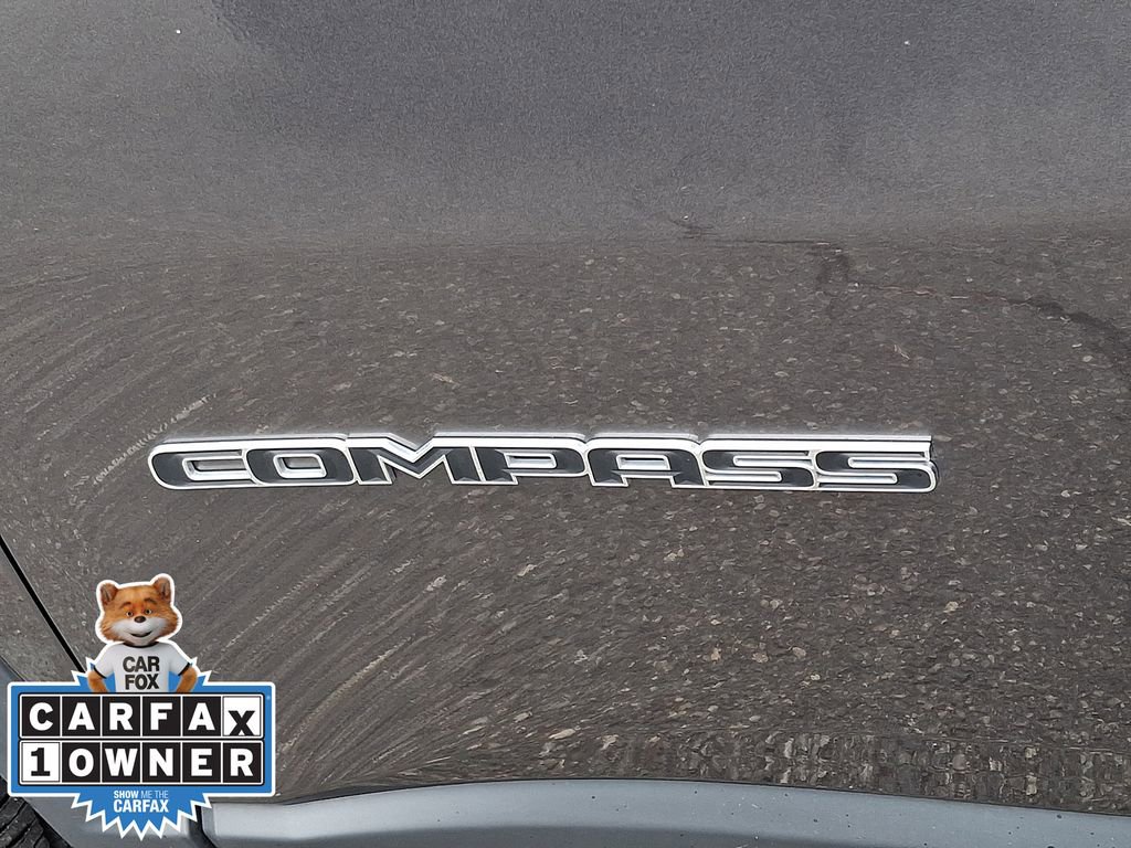 Used 2023 Jeep Compass Latitude image 29