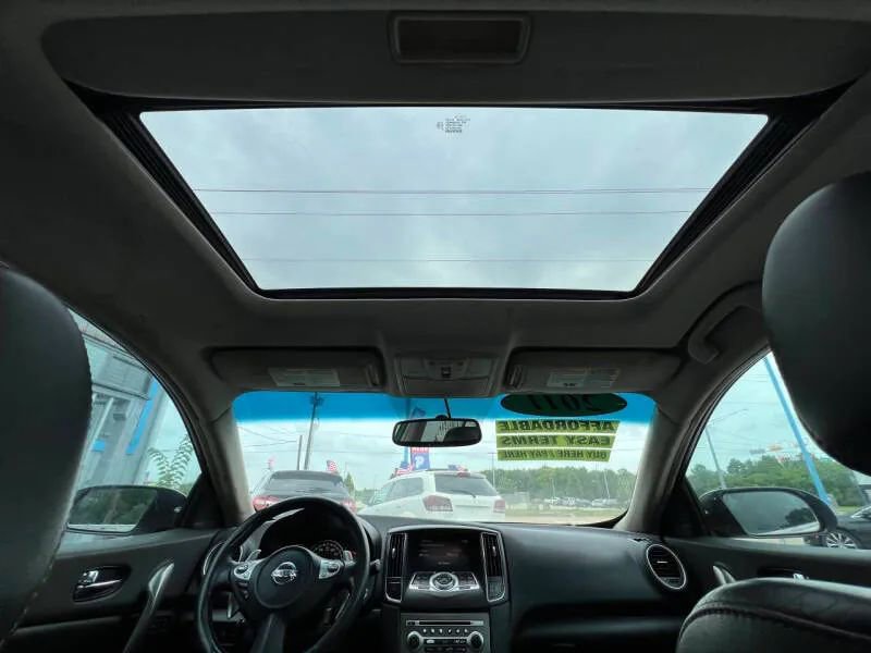 Used 2011 Nissan Maxima 3.5 SV w/ Sport Pkg image 25