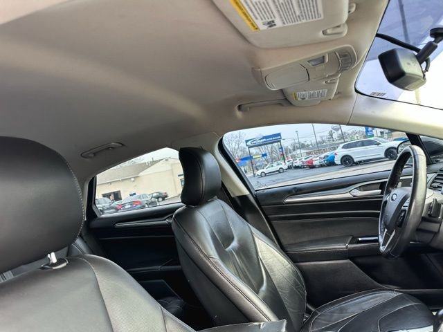 Used 2016 Ford Fusion Titanium image 25