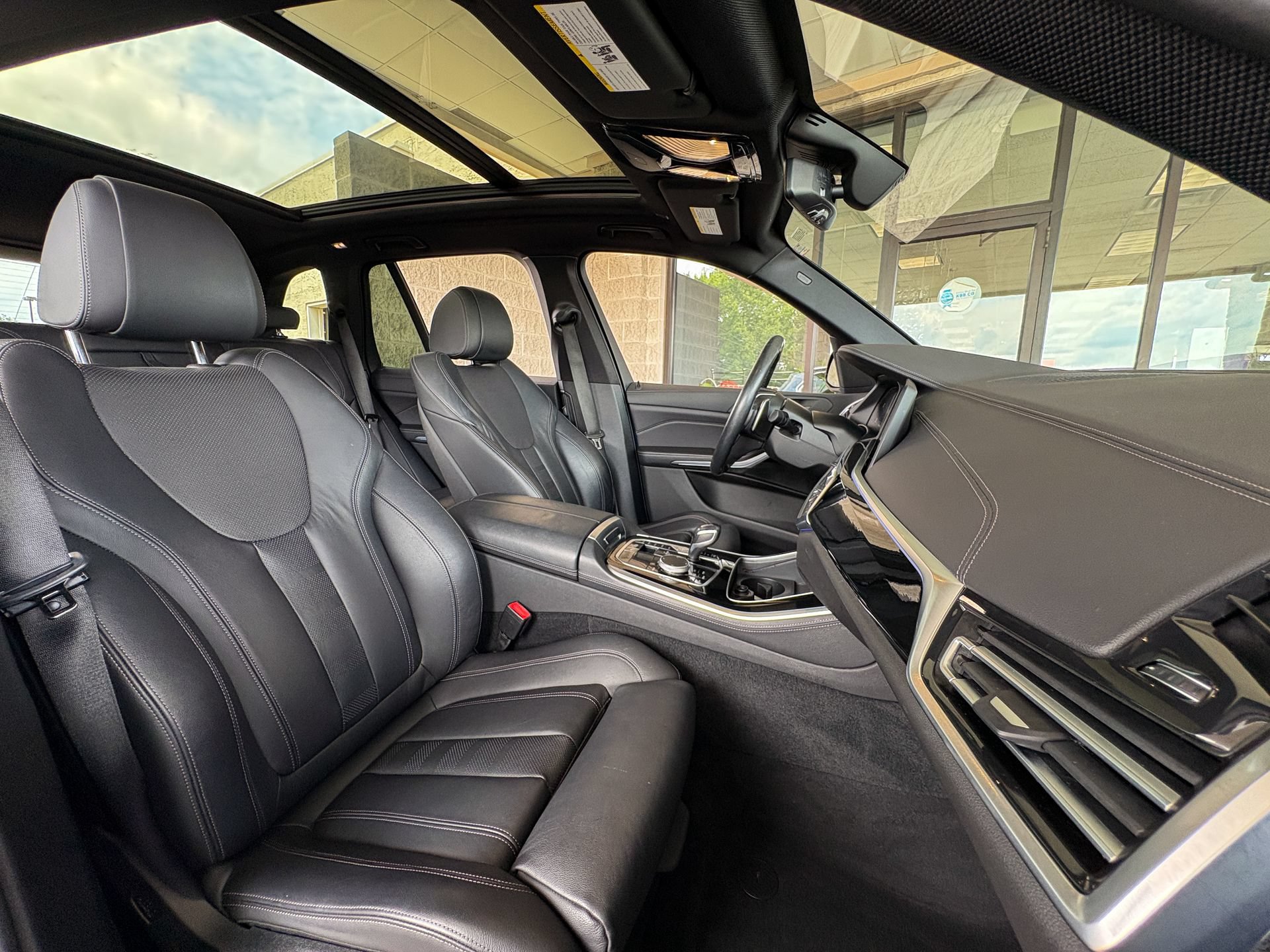 Used 2020 BMW X5 xDrive40i w/ Premium Package AWD/4WD image 26