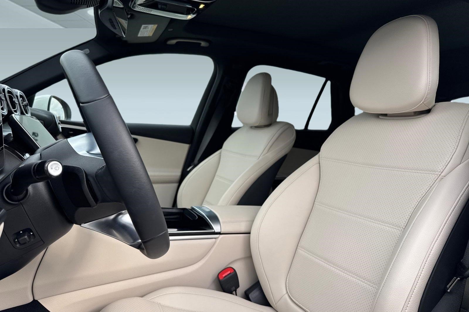 Certified 2025 Mercedes-Benz GLC 300 4MATIC image 20