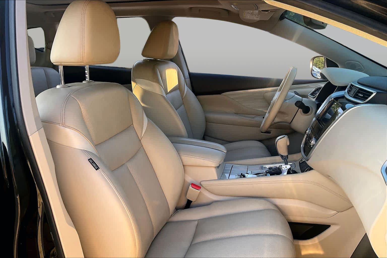 Used 2017 Nissan Murano SL w/ SL Technology Package FWD image 9