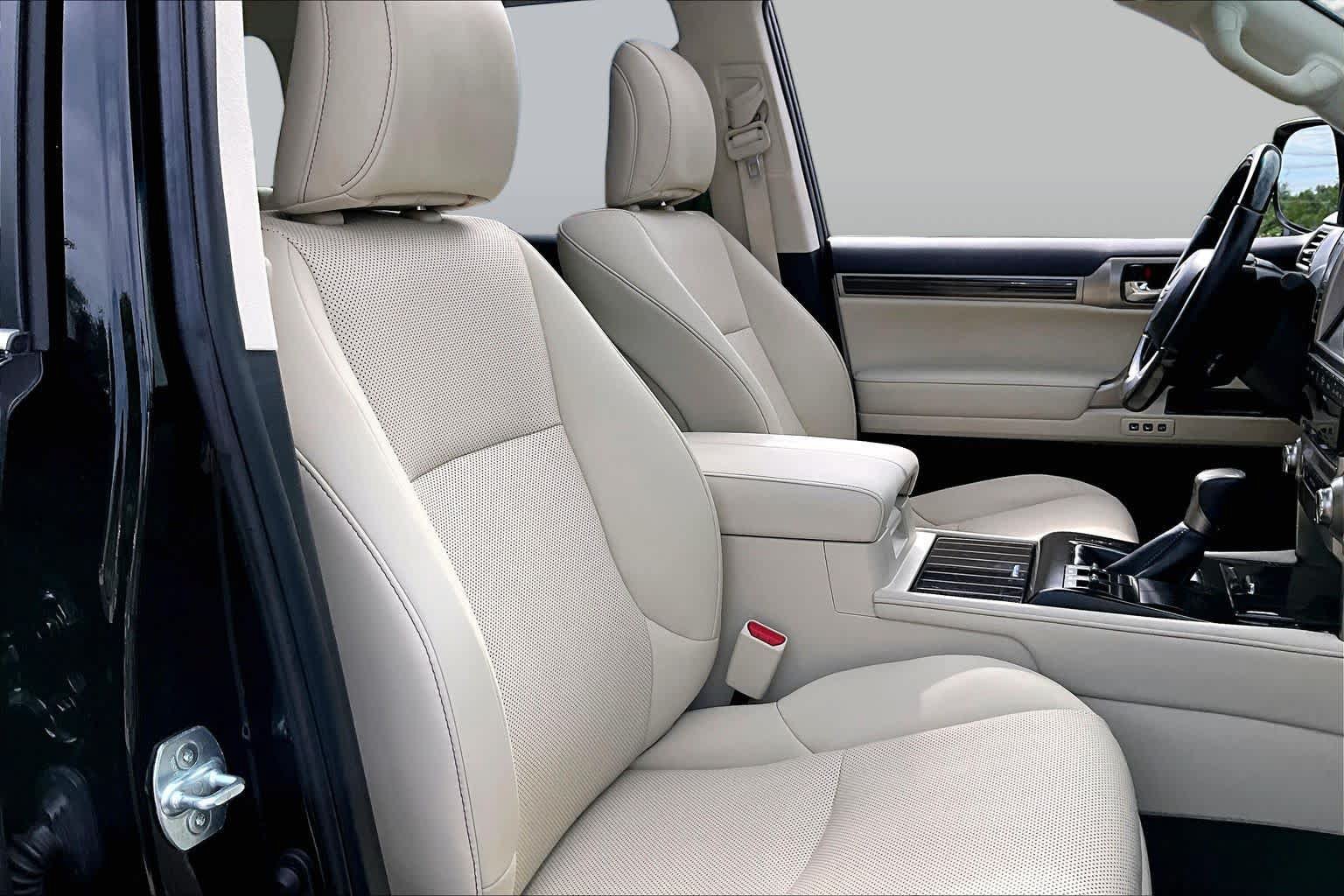Used 2021 Lexus GX 460 Premium w/ Premium Package AWD/4WD image 9