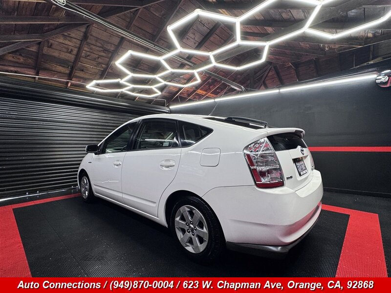 Used 2009 Toyota Prius FWD image 4