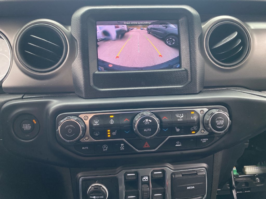 Used 2023 Jeep Wrangler Unlimited Sport AWD/4WD image 18