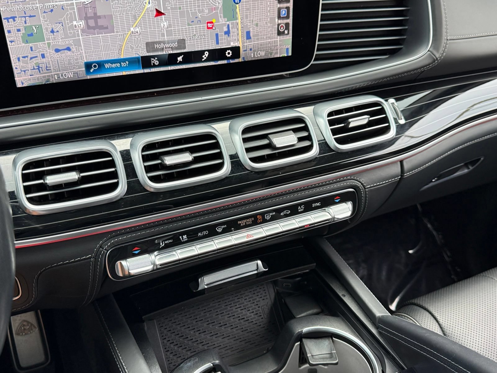 Used 2023 Mercedes-Benz Maybach GLS 600 4MATIC image 22