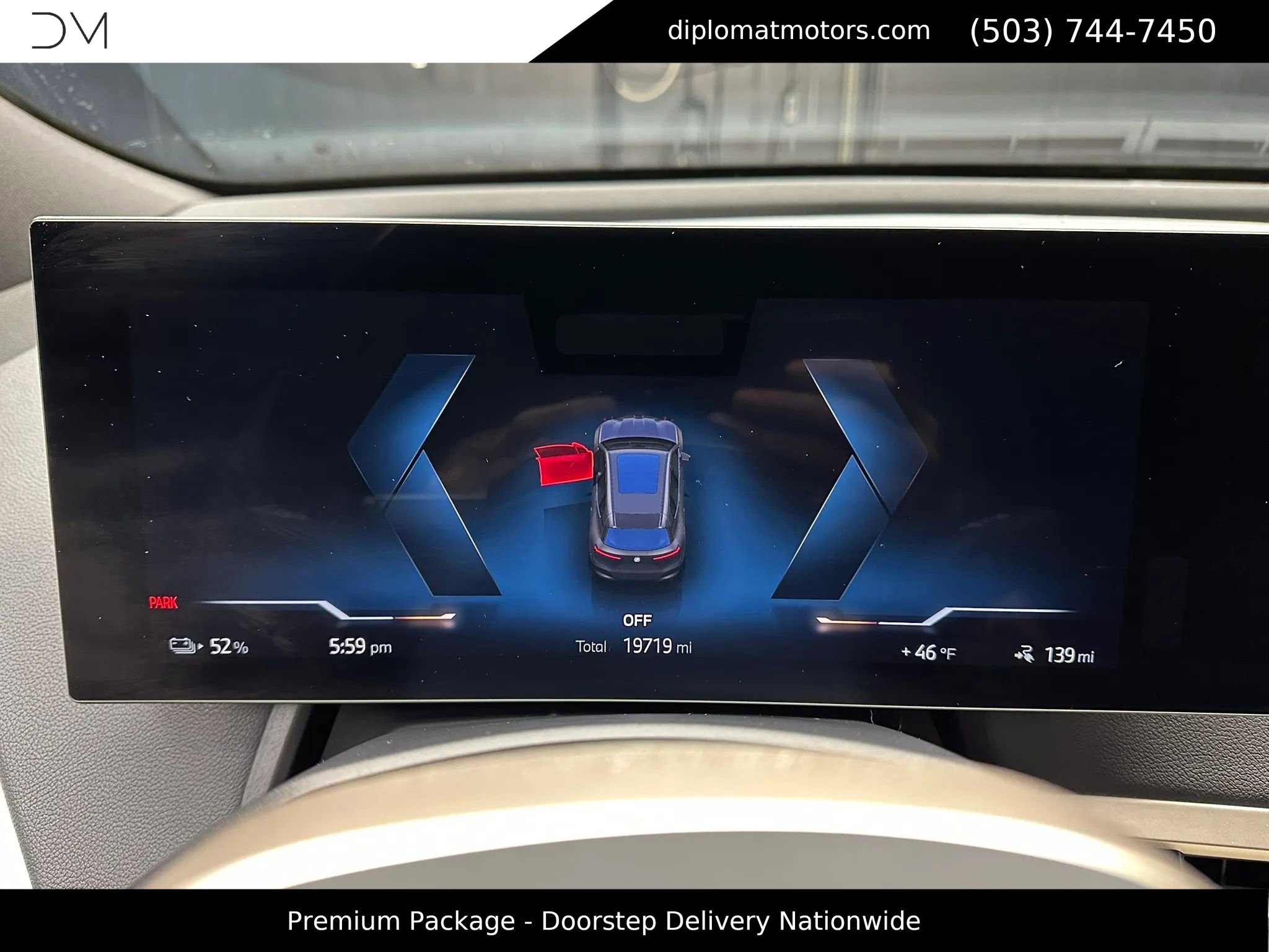 Used 2023 BMW iX xDrive50 w/ Premium Package image 32