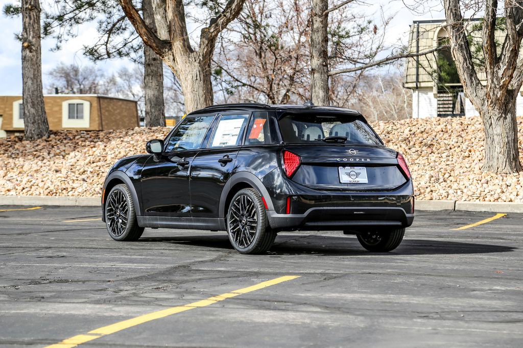 Used 2026 MINI Cooper 4-Door Hardtop FWD image 3