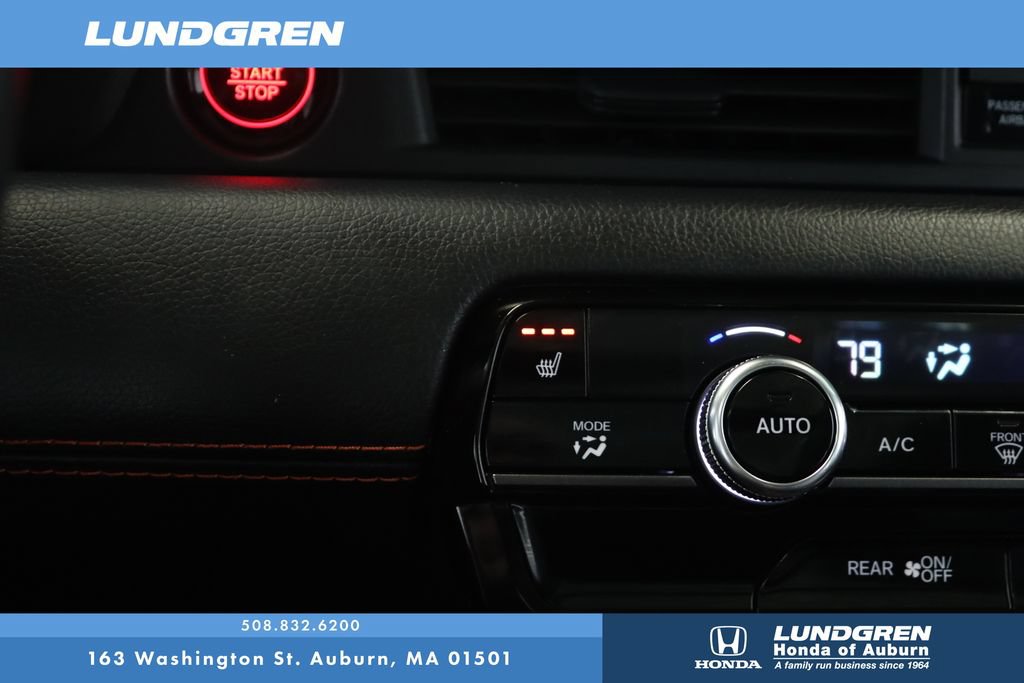 Used 2025 Honda Pilot TrailSport image 27