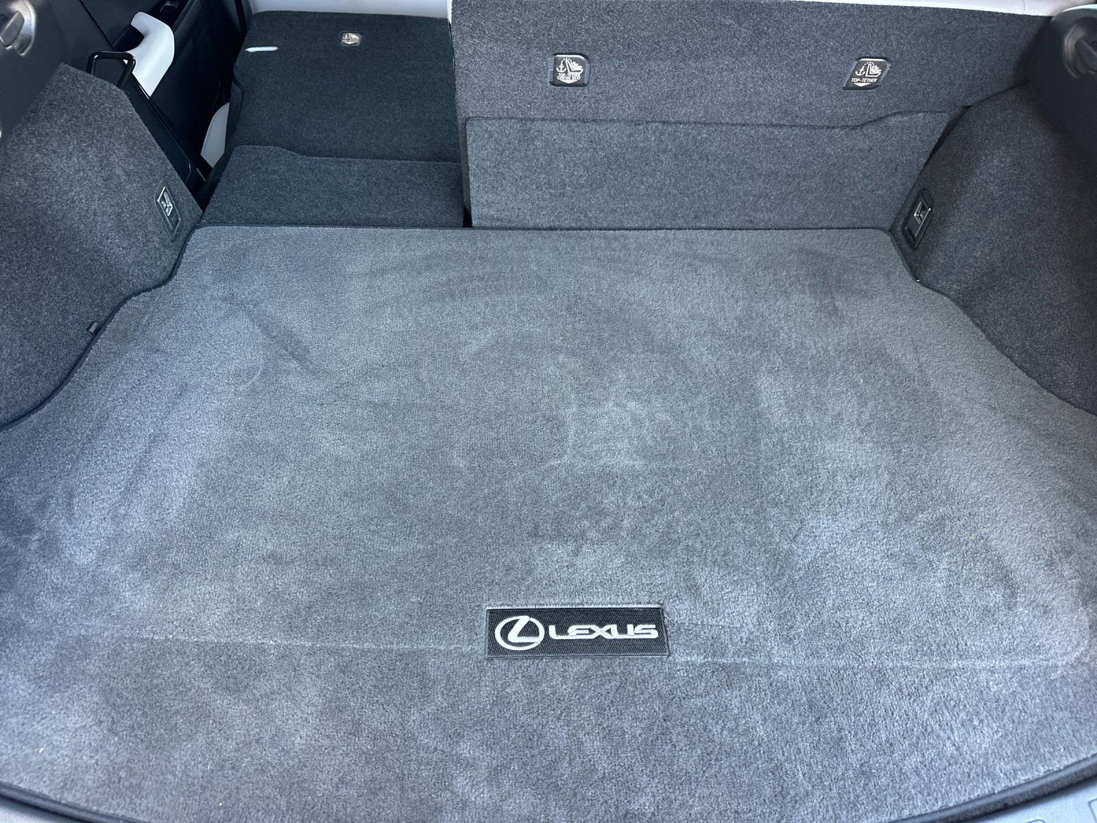 Used 2024 Lexus UX 250h FWD image 17