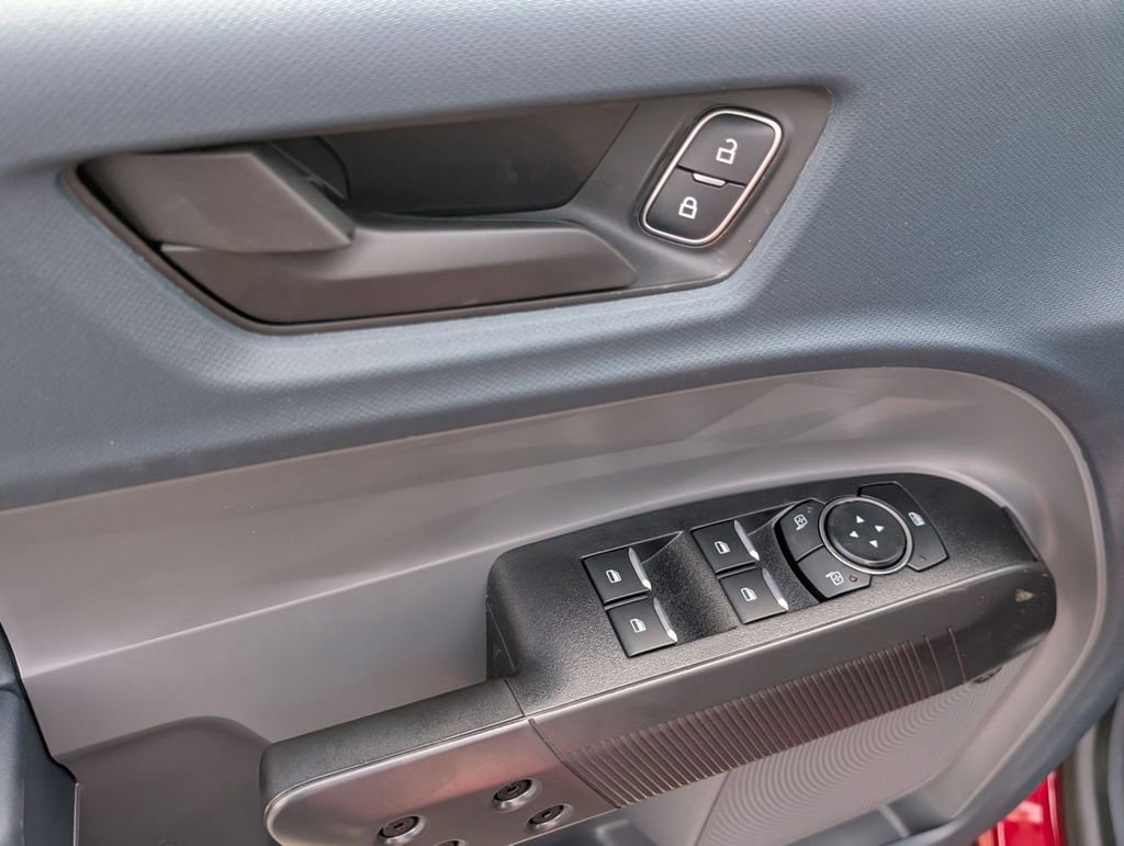 New 2026 Ford Maverick Lariat w/ Black Appearance Package image 25