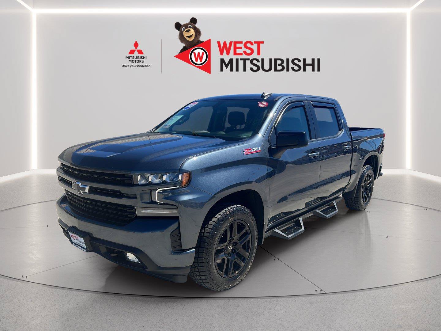 Used 2021 Chevrolet Silverado 1500 RST w/ Z71 Off-Road Package AWD/4WD image 1