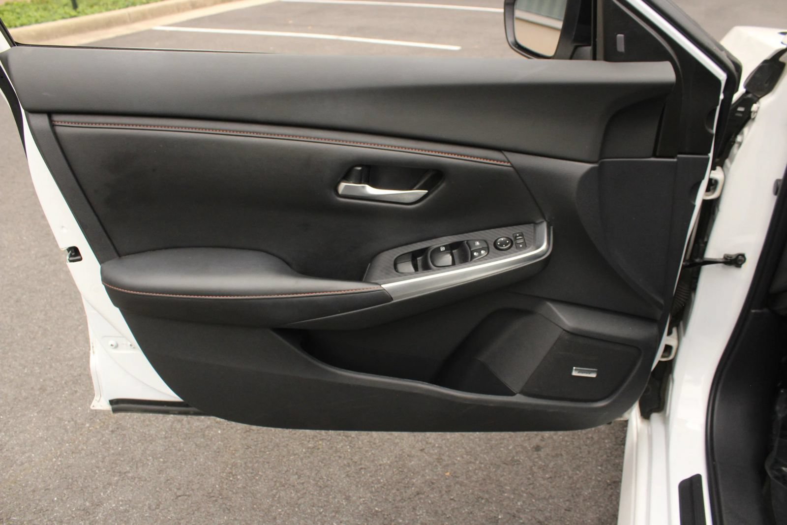 Used 2023 Nissan Sentra SR w/ SR Premium Package FWD image 15