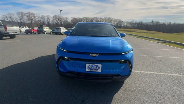 New 2026 Chevrolet Equinox EV LT image 8