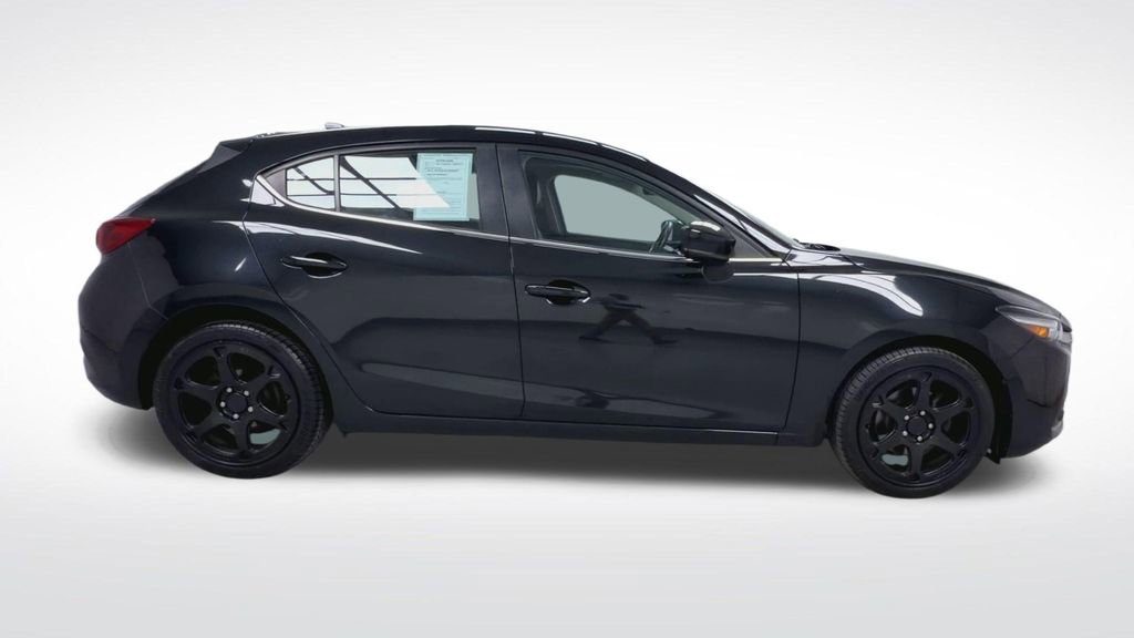 Used 2017 MAZDA MAZDA3 Grand Touring w/ Premium Equipment Package FWD image 9