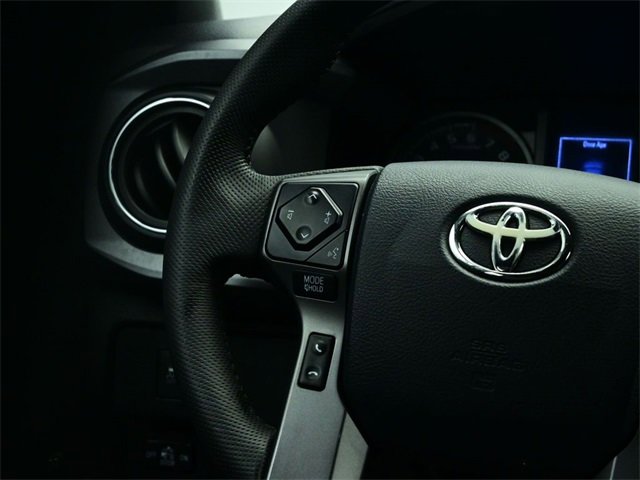 Used 2020 Toyota Tacoma TRD Off-Road image 9