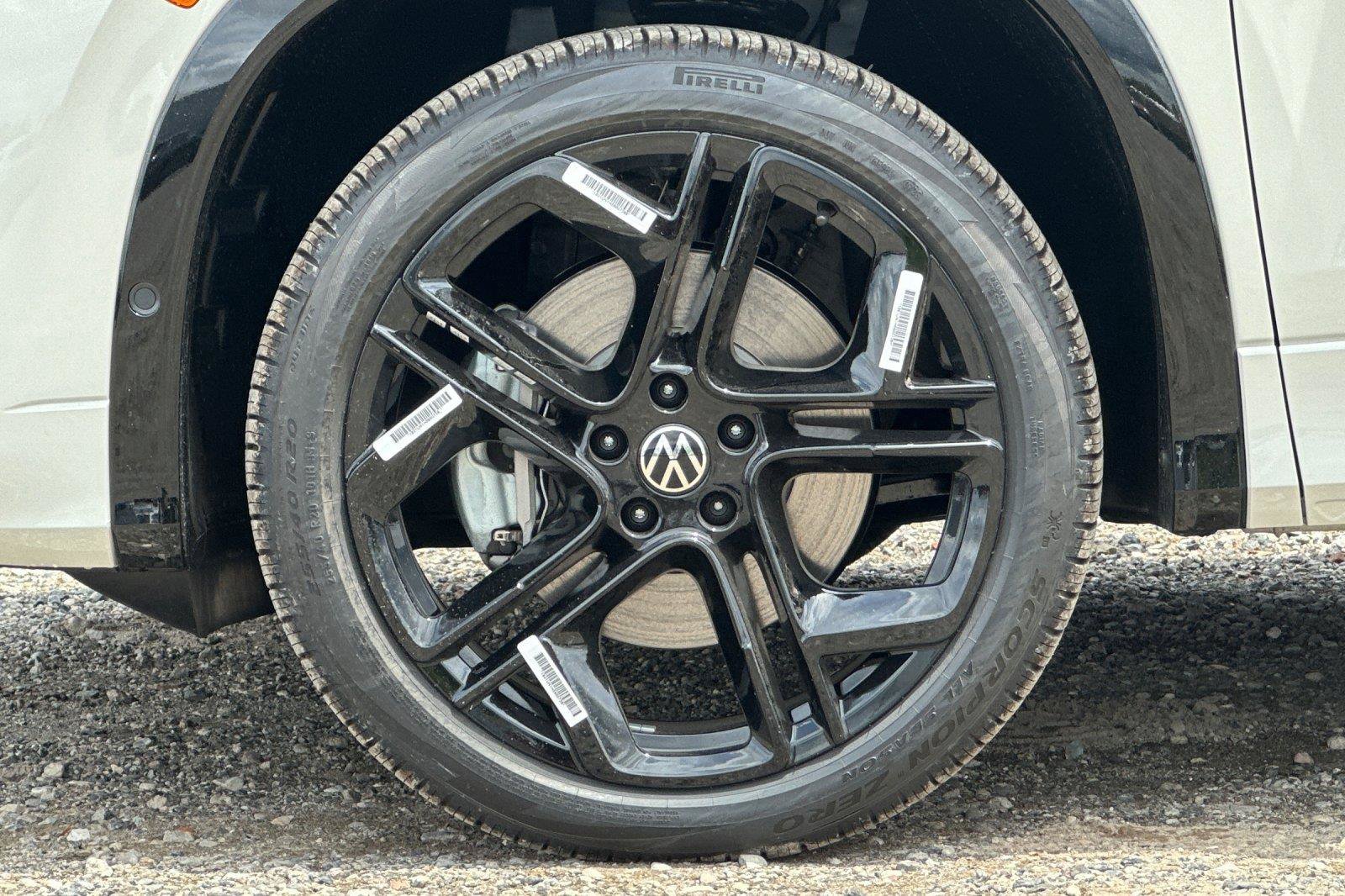 New 2026 Volkswagen Tiguan SE R-Line AWD/4WD image 24