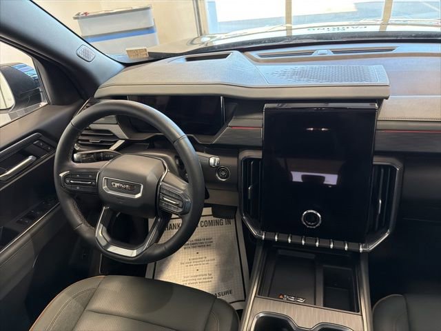 Used 2025 GMC Acadia AT4 w/ Luxury Package image 26