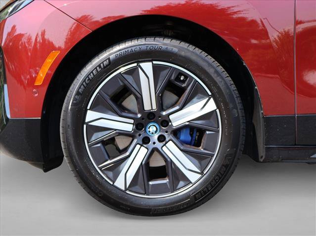 Certified 2023 BMW iX xDrive50 w/ Sport Package AWD/4WD image 28
